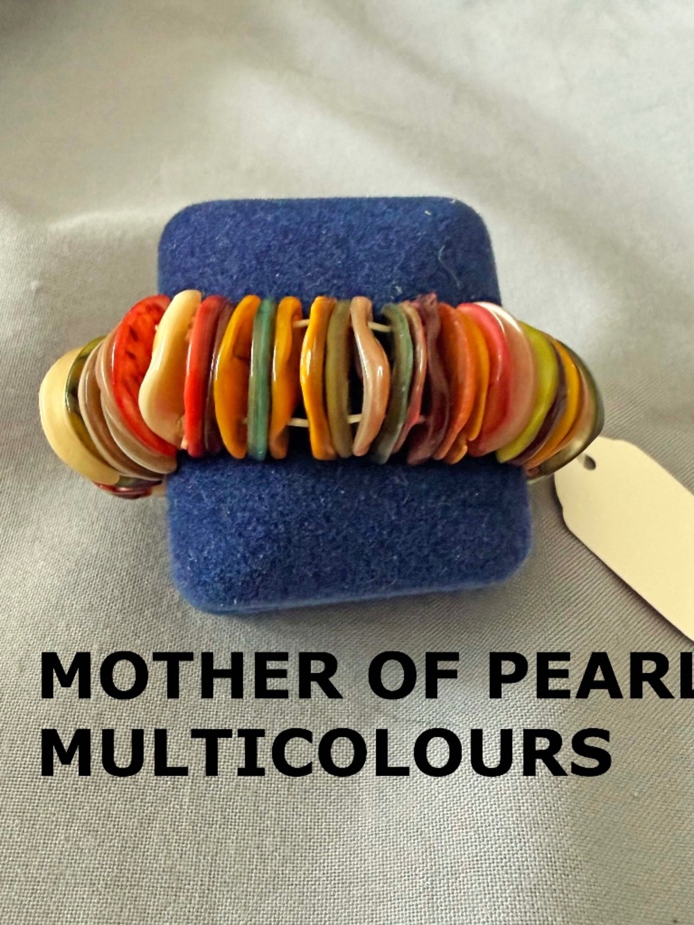 BRACELET MOTHER OF PEARL IN MULTICOLOUR HALF MOONS, ¾ X ¼ In. STONES, STRETCHY